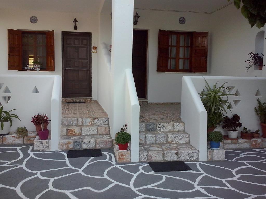 סקירוס Athena'S Houses מראה חיצוני תמונה
