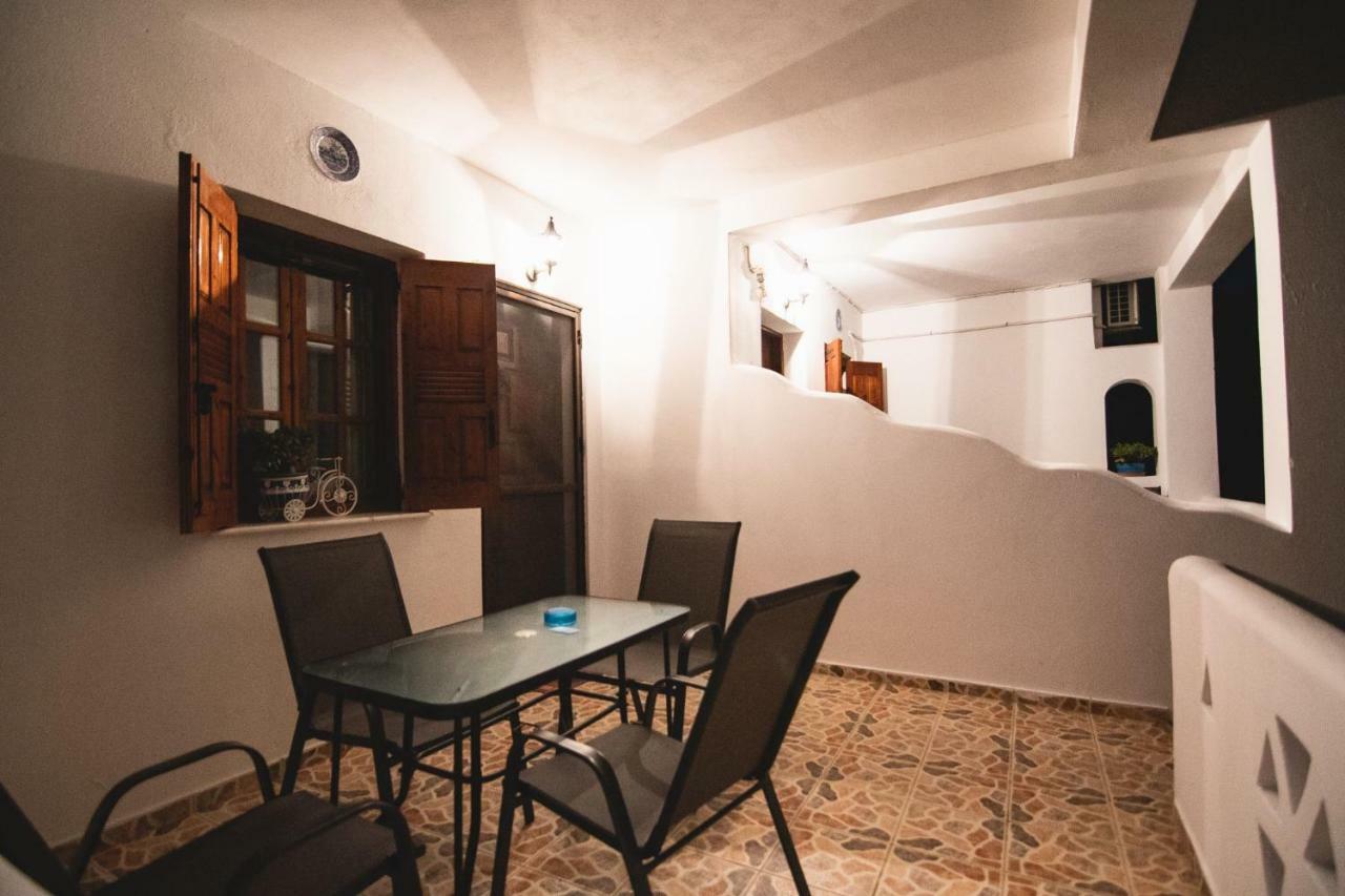 סקירוס Athena'S Houses מראה חיצוני תמונה